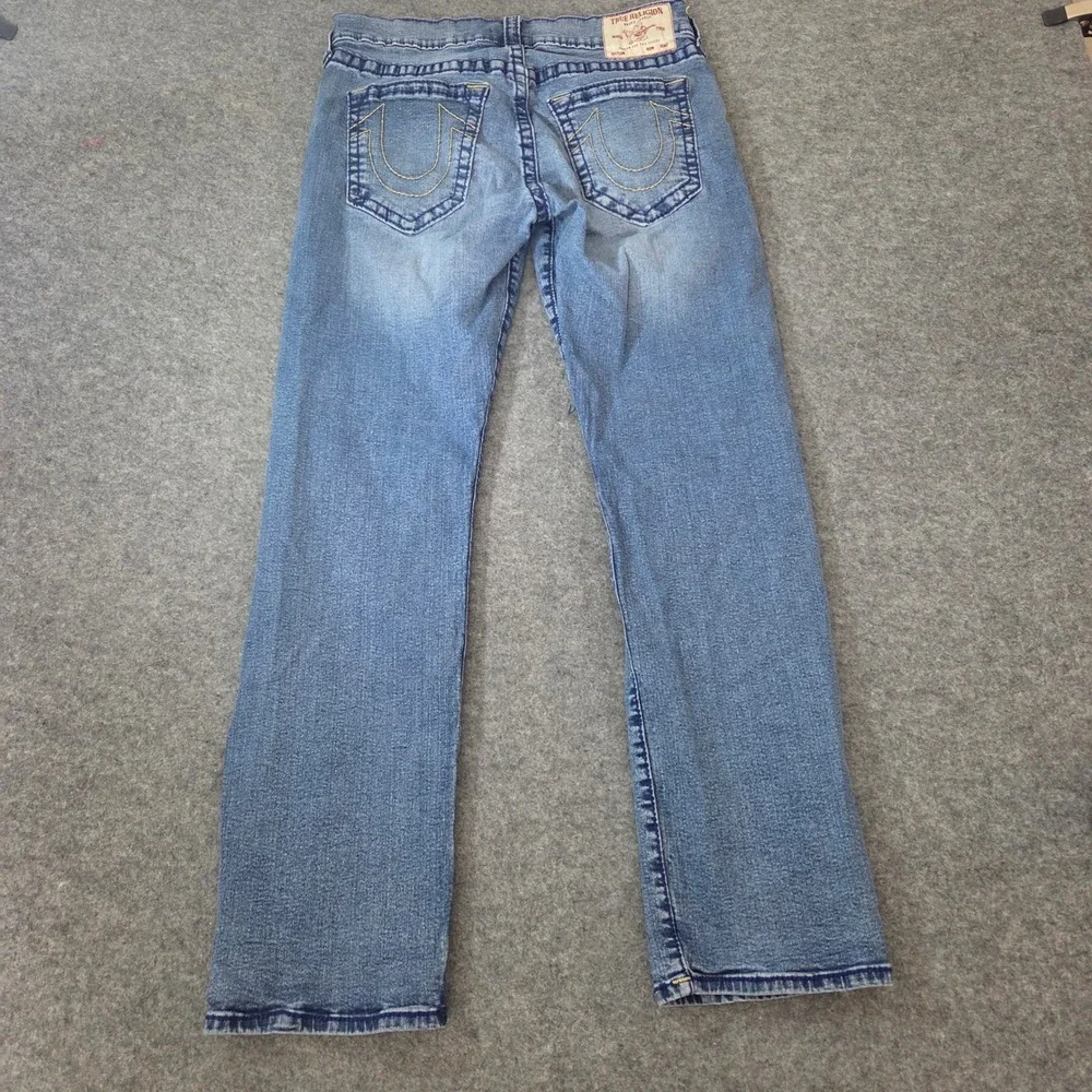 True Religion Ricky Relaxed Straight Jeans Mens 34 Medium Wash Blue Denim
